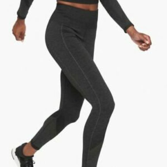 Athleta Pants - Athleta Black/Grey Caliber Seamless 7/8 Leggings